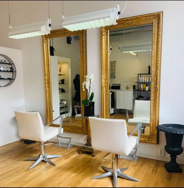 BLACK AND BLOND Kommanditbolag