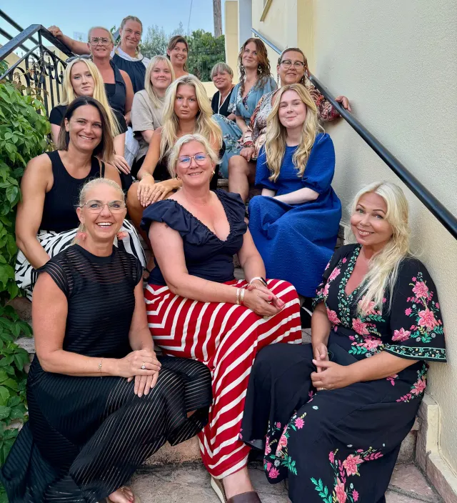 Attraction Hairstyle AB