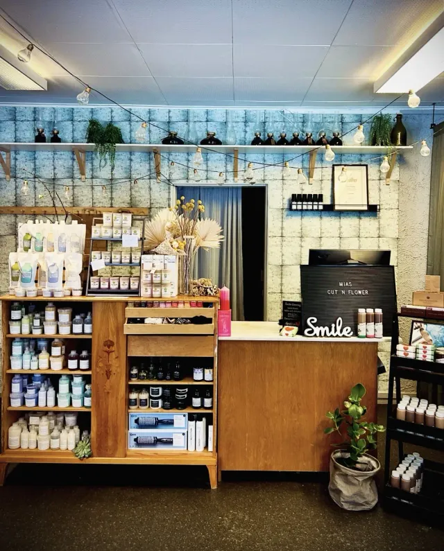 Salong Glamour i Ö-vik AB